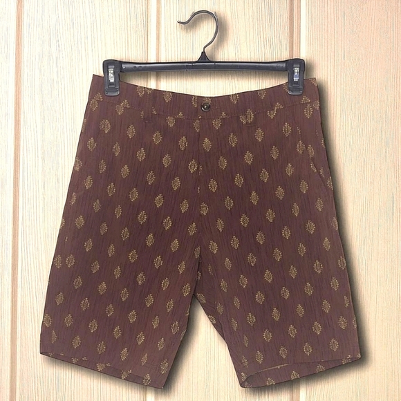 Eddie Bauer Travex Men’s Shorts Size 32 Brown Geometric Print  Stretch Nylon - Picture 1 of 12